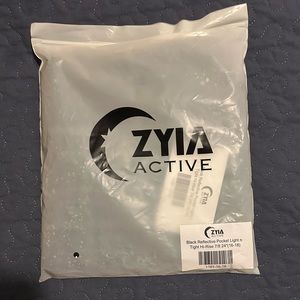 ZYIA Black Reflective Pocket Light n Tight Hi-Rise 7/8, size 16-18, NWT and Bag
